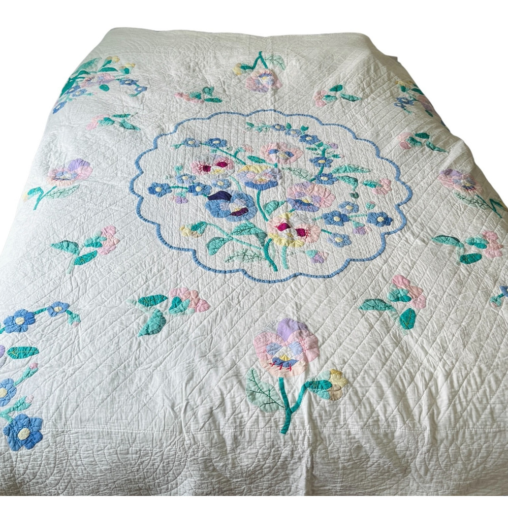 Vintage Floral Applique Quilt Judi Boisson Full 84" x 86" Pansies Scalloped Edge